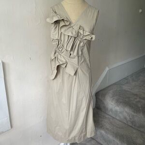 COS Beige Khaki V-Neck Sleeveless Ruffle Detail Cotton Dress Pockets EUC Size 4